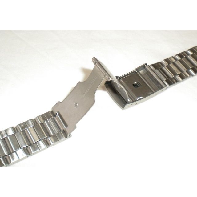18MM バンド 腕時計 ステンレス プッシュ式 直カン シルバー メンズの時計(金属ベルト)の商品写真