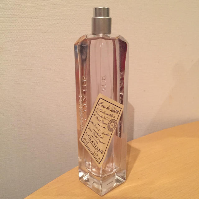 L'OCCITANE(ロクシタン)のロクシタン ラベンダーフラワーオードトワレ 100ml  コスメ/美容の香水(香水(女性用))の商品写真