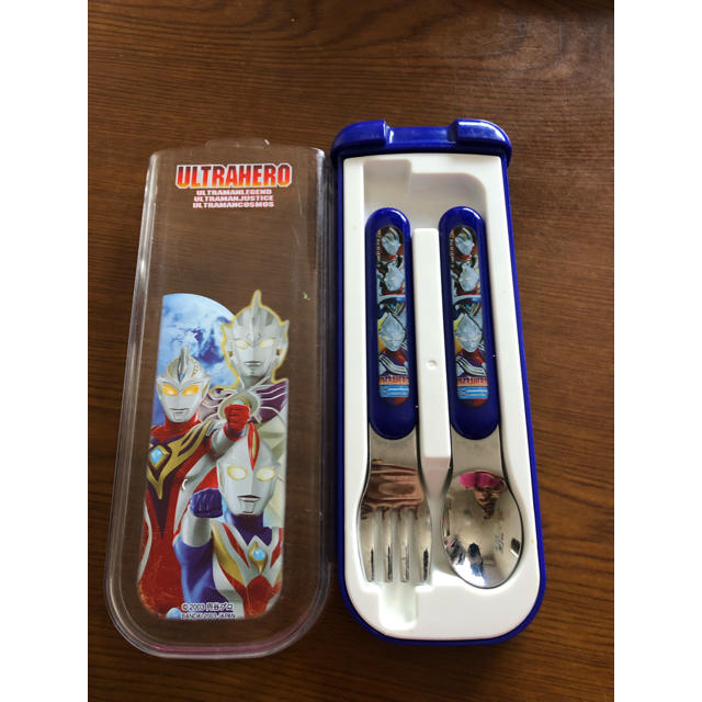 スプーンセット（ウルトラマン） キッズ/ベビー/マタニティの授乳/お食事用品(スプーン/フォーク)の商品写真