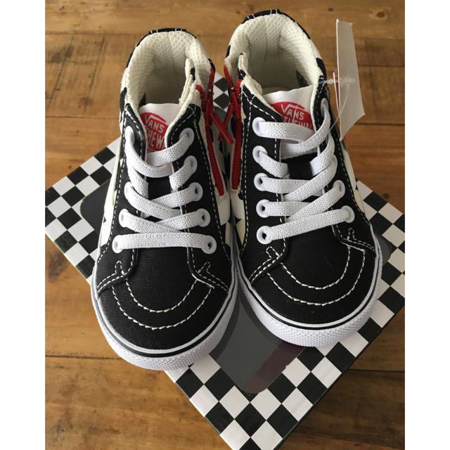 VANS(ヴァンズ)のバンズ kids スニーカー ハイカット キッズ/ベビー/マタニティのベビー靴/シューズ(~14cm)(スニーカー)の商品写真