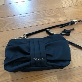 トッカ(TOCCA)のトッカ  ブラック ショルダーバッグ(ショルダーバッグ)