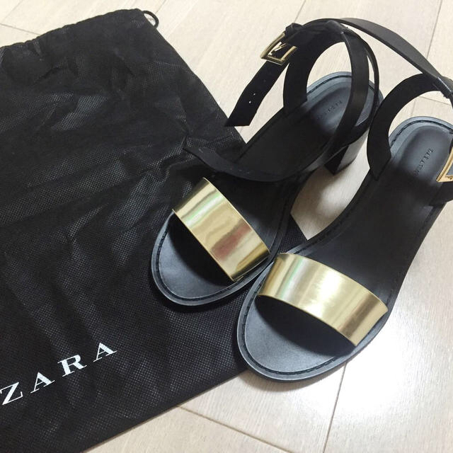 ZARA(ザラ)のZARA 今季 サンダル レディースの靴/シューズ(サンダル)の商品写真