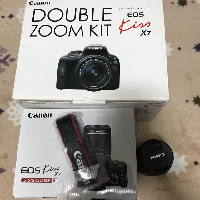 Canon(キヤノン)のCanon EOS kiss x7 ダブルズームキット スマホ/家電/カメラのカメラ(デジタル一眼)の商品写真