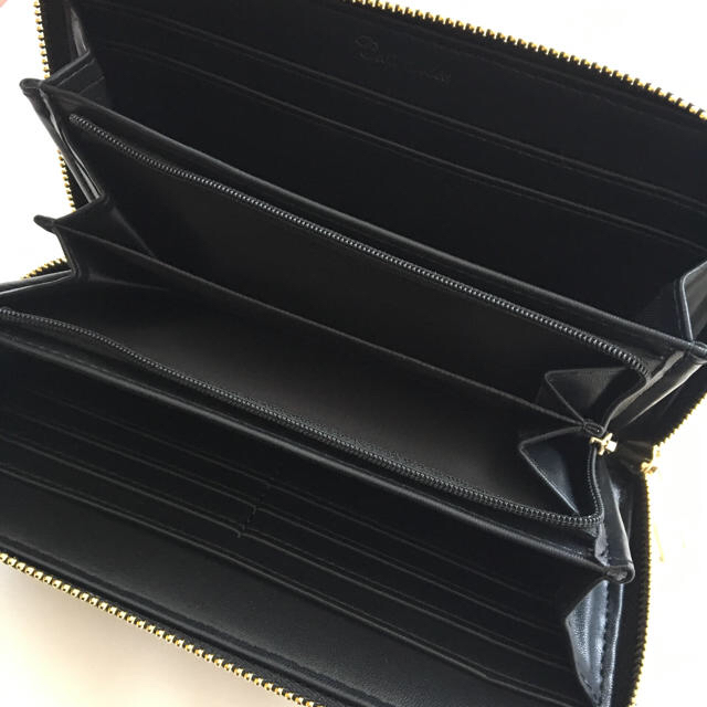CECIL McBEE(セシルマクビー)のMiMiA様専用❣️箱なし❣️新品 セシルマクビー ラウンドファスナー 長財布 レディースのファッション小物(財布)の商品写真