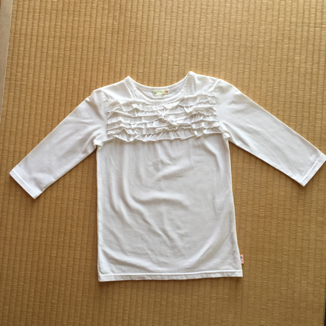 KP(ニットプランナー)の女児 白カットソー キッズ/ベビー/マタニティのキッズ服女の子用(90cm~)(Tシャツ/カットソー)の商品写真