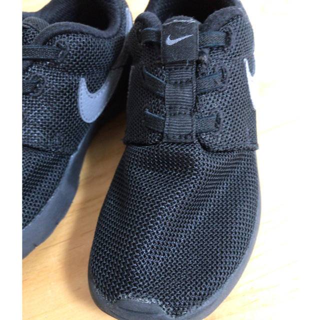 NIKE(ナイキ)のナイキ＊キッズスニーカー16 キッズ/ベビー/マタニティのキッズ靴/シューズ(15cm~)(スニーカー)の商品写真