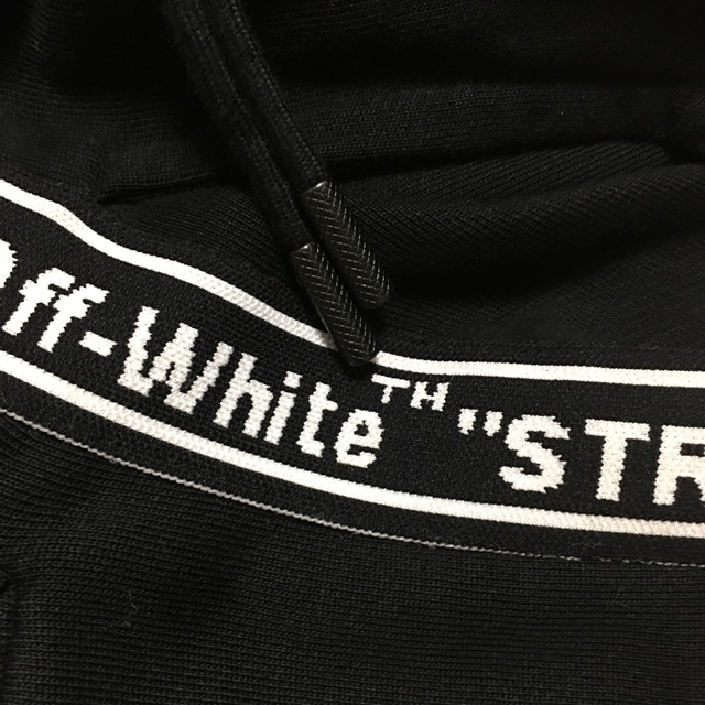 OFF-WHITE(オフホワイト)のXS OFF-WHITE 2018FW STRIPE SWEATPANT メンズのパンツ(その他)の商品写真