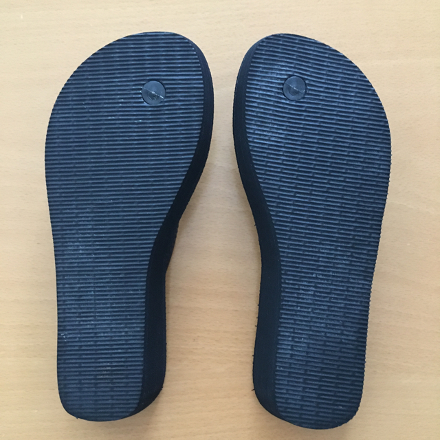 havaianas(ハワイアナス)の【😊😊😊様専用】ハワイアナス厚底ビーチサンダル37(24cm) レディースの靴/シューズ(ビーチサンダル)の商品写真