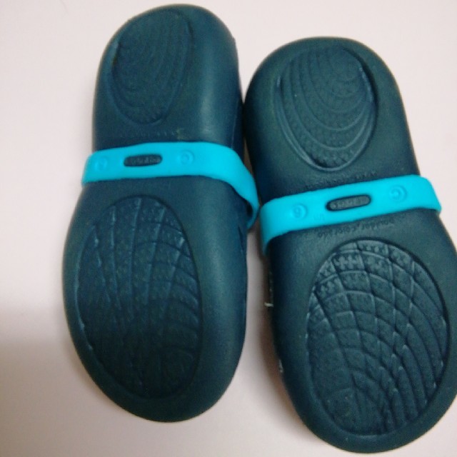 crocs(クロックス)のクロックス サンダル キッズ/ベビー/マタニティのベビー靴/シューズ(~14cm)(サンダル)の商品写真