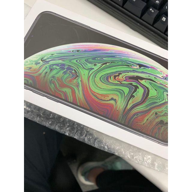 iphone xs max 512gb gray色　ドコモ未使用