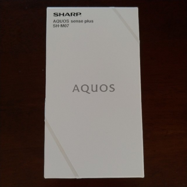 SHARP(シャープ)のAQUOS sense plus SH-M07 スマホ/家電/カメラのスマートフォン/携帯電話(スマートフォン本体)の商品写真