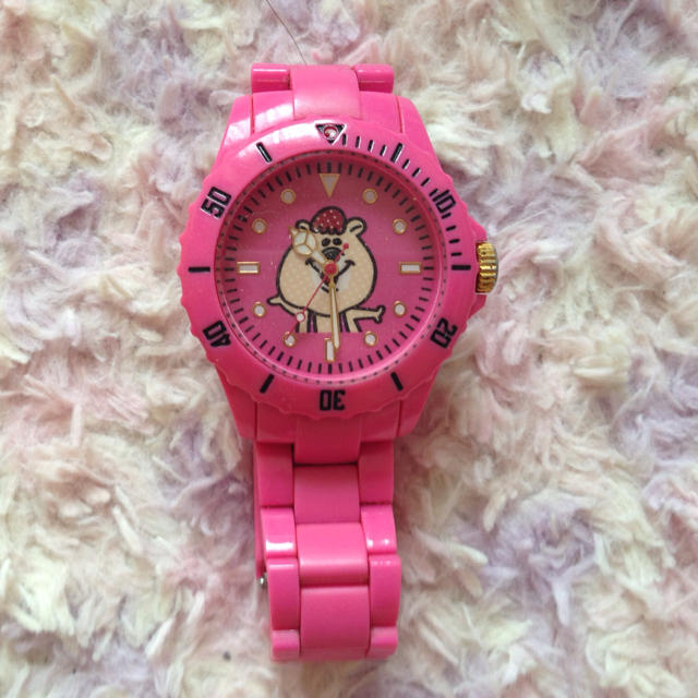 wc(ダブルシー)のクマタントイウォッチ レディースのファッション小物(腕時計)の商品写真