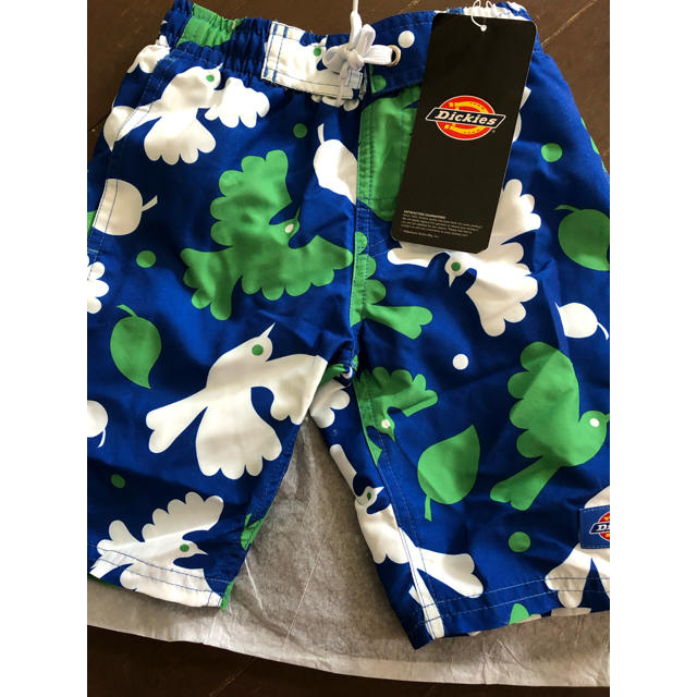 Dickies(ディッキーズ)の新品タグ付きディッキーズハーフパンツ海水パンツ水着110 キッズ/ベビー/マタニティのキッズ服男の子用(90cm~)(水着)の商品写真