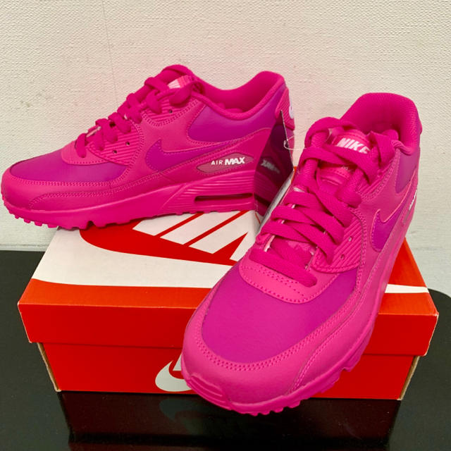 NIKE(ナイキ)のNIKE AIR MAX 90 LTR (GS) 22.5cm ピンク レディースの靴/シューズ(スニーカー)の商品写真