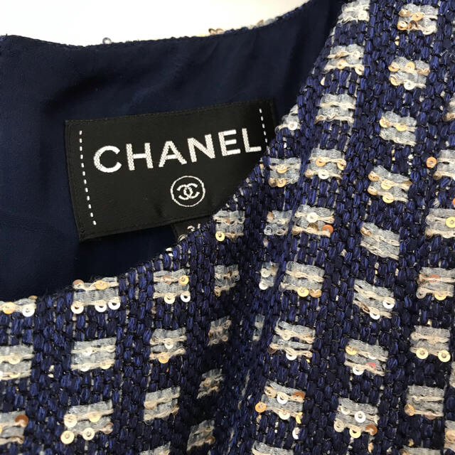 CHANEL(シャネル)の極美品！シャネルワンピース レディースのワンピース(ひざ丈ワンピース)の商品写真