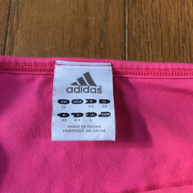 adidas(アディダス)の29 adidas キャミソール スリット レディースのトップス(キャミソール)の商品写真