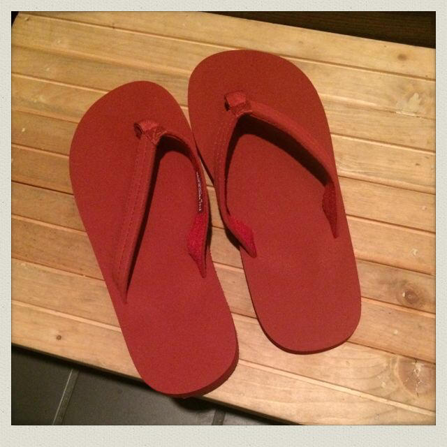 MUJI (無印良品)(ムジルシリョウヒン)の赤ビーサン レディースの靴/シューズ(サンダル)の商品写真