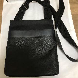 カルバンクライン(Calvin Klein)のショルダーバッグ Calvin Klein カルバンクライン ブラック 黒色(ショルダーバッグ)