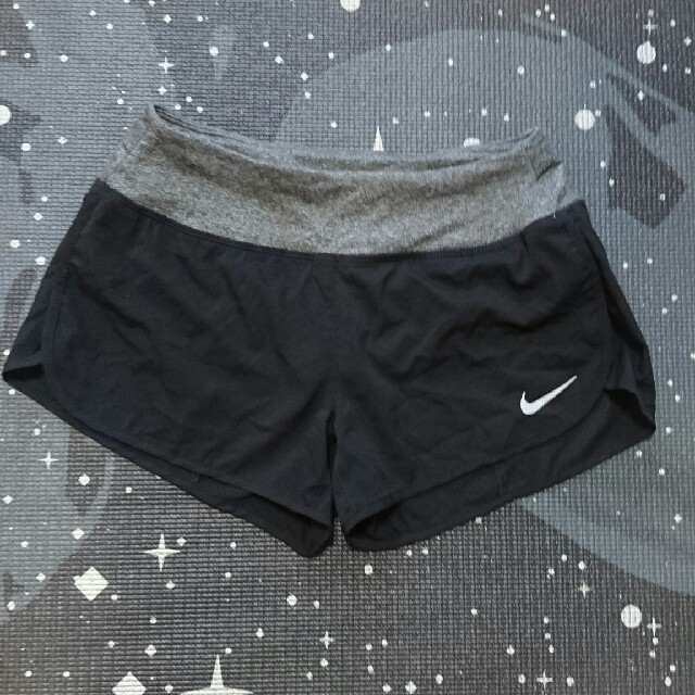 NIKE(ナイキ)のNIKE⭐ショートパンツ スポーツ/アウトドアのランニング(ウェア)の商品写真