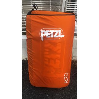 ペツル(PETZL)のPetzl クラッシュパッド ALTO アルト ボルダリング クライミング(登山用品)