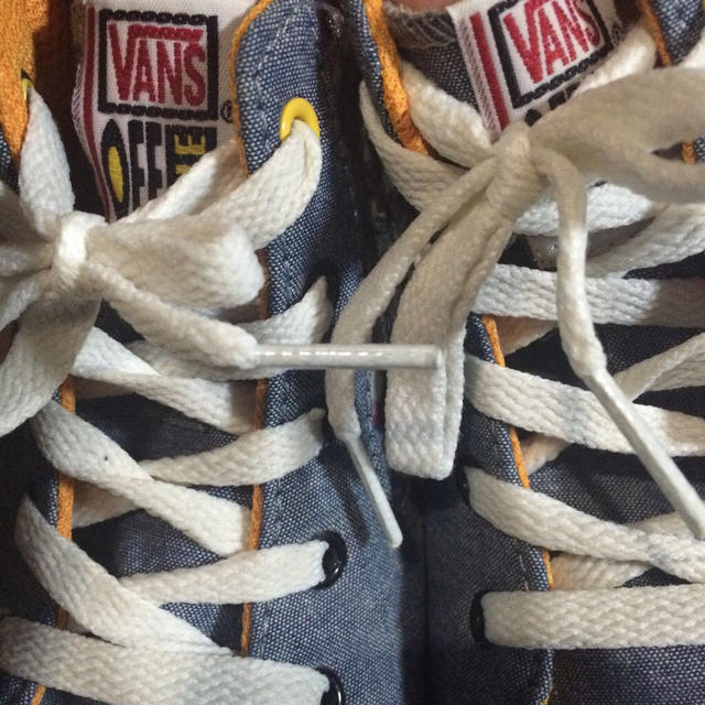 VANS(ヴァンズ)のVans ハイカットスニーカー キッズ/ベビー/マタニティのキッズ靴/シューズ(15cm~)(スニーカー)の商品写真