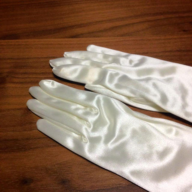 グローブ 39cm オフホワイト レディースのファッション小物(手袋)の商品写真