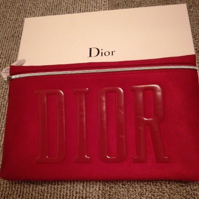 Dior(ディオール)のDior　コスメポーチ　ノベルティグッズ エンタメ/ホビーのコレクション(ノベルティグッズ)の商品写真