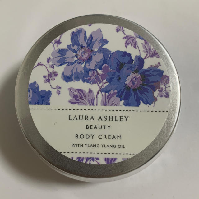 LAURA ASHLEY(ローラアシュレイ)のローラアシュレイ ボディクリーム コスメ/美容のボディケア(ボディクリーム)の商品写真