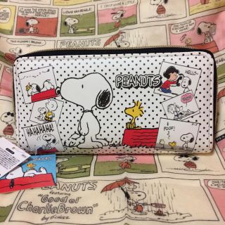 スヌーピー(SNOOPY)のスヌーピー長財布(キャラクターグッズ)