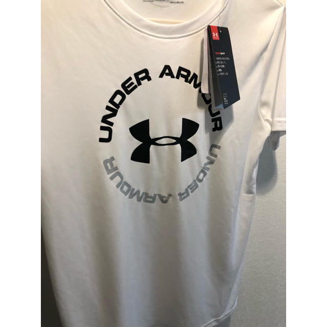 UNDER ARMOUR(アンダーアーマー)のアンダーアーマー ジュニア Tシャツ サイズXL キッズ/ベビー/マタニティのキッズ服男の子用(90cm~)(Tシャツ/カットソー)の商品写真