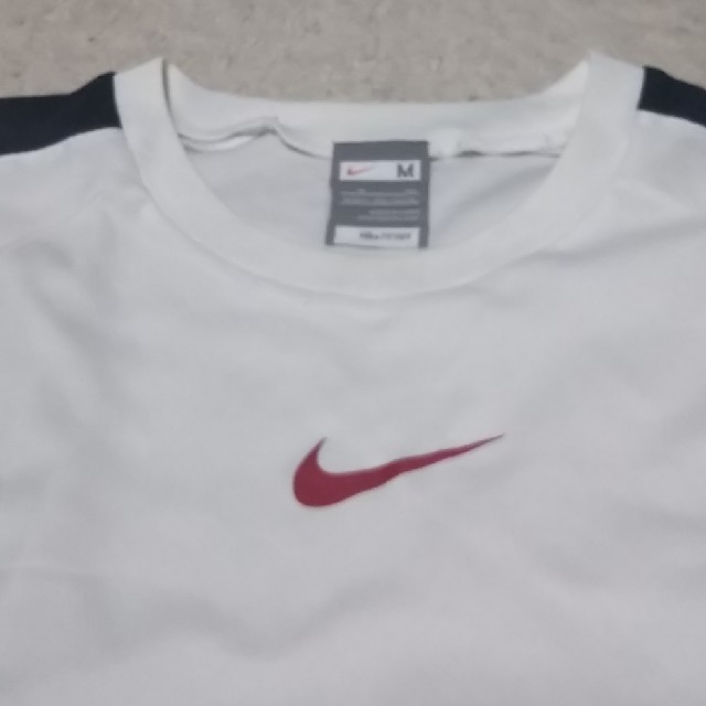 NIKE(ナイキ)のナイキ ノースリーブ  M(140～150) スポーツ/アウトドアのサッカー/フットサル(ウェア)の商品写真