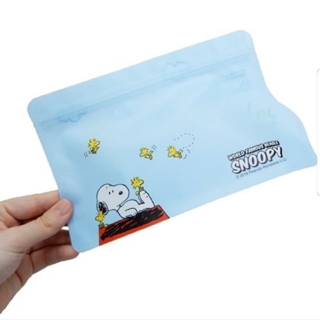 SNOOPY(スヌーピー)のスヌーピー　ジッパーバッグ インテリア/住まい/日用品のキッチン/食器(収納/キッチン雑貨)の商品写真