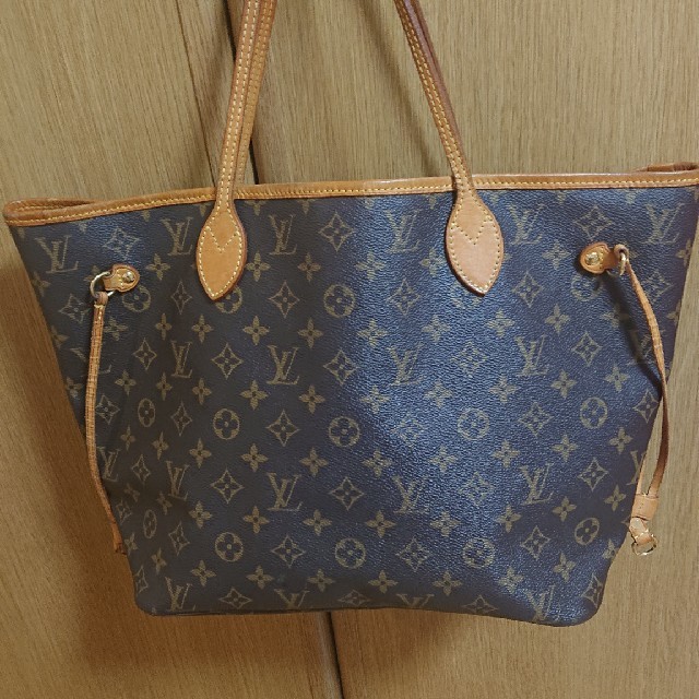 バッグLOUIS VUITTON ネヴァーフルMM