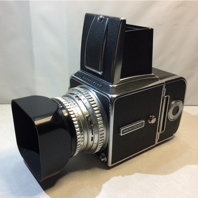 ハッセルブラッド 500C/M ／ C Planar 80mm f2.8 白鏡胴 スマホ/家電/カメラのカメラ(フィルムカメラ)の商品写真