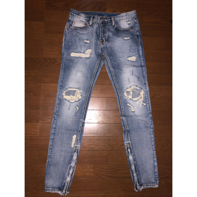 FEAR OF GOD(フィアオブゴッド)の mnml M1 REPAIRED DENIM メンズのパンツ(デニム/ジーンズ)の商品写真