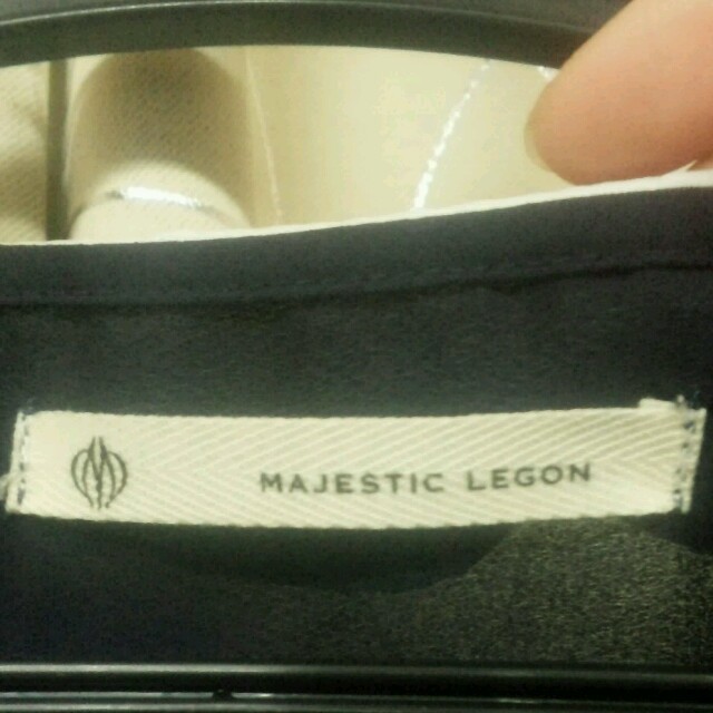 MAJESTIC LEGON(マジェスティックレゴン)のお早めに！！！マジェ/衿付きトップス レディースのトップス(シャツ/ブラウス(半袖/袖なし))の商品写真