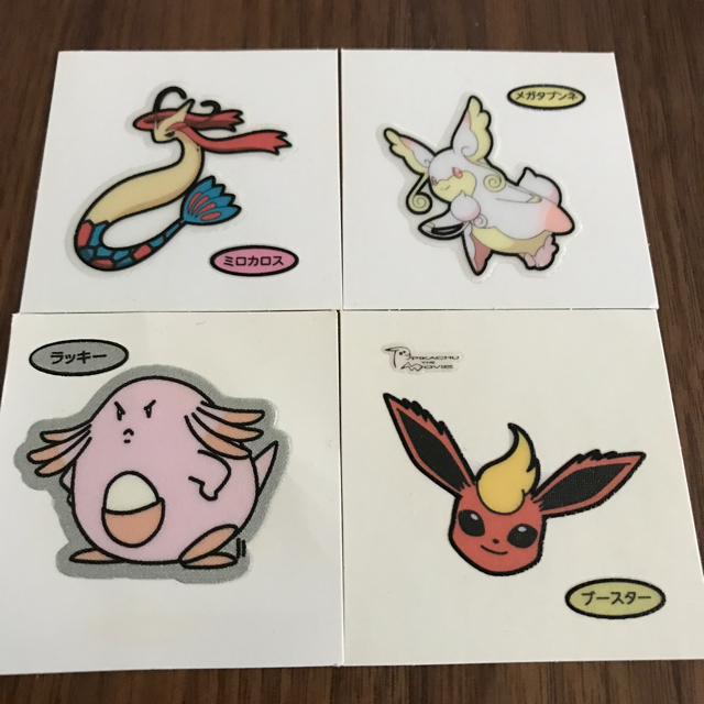 ポケモン ポケモンデコキャラシール 銀枠ラッキー 初期レア難ありポケモンパンの通販 By りみ S Shop ポケモンならラクマ