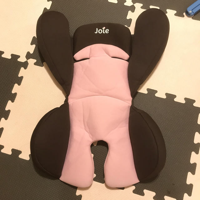 Joie (ベビー用品)(ジョイー)のmokichi様専用 joie チャイルドシート(直接引き取り可) キッズ/ベビー/マタニティの外出/移動用品(自動車用チャイルドシート本体)の商品写真