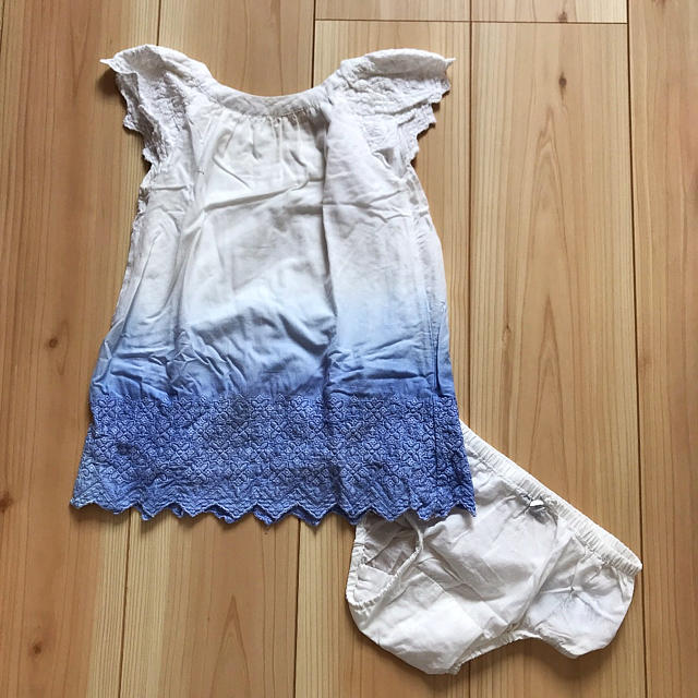 babyGAP(ベビーギャップ)のワンピース キッズ/ベビー/マタニティのキッズ服女の子用(90cm~)(ワンピース)の商品写真