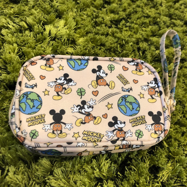 Disney(ディズニー)のBEAMS×Disney コンパクトカメラケース 非売品 スマホ/家電/カメラのカメラ(ケース/バッグ)の商品写真