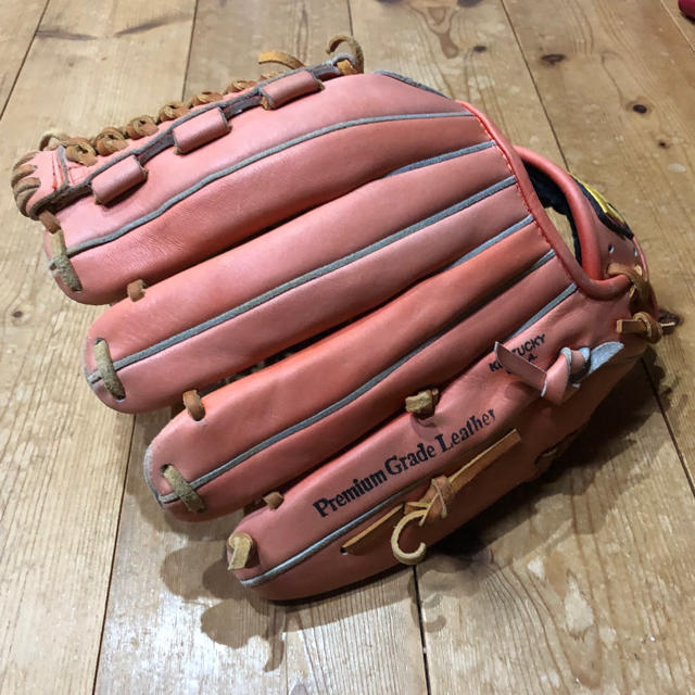 Louisville Slugger(ルイスビルスラッガー)のグローブ  スポーツ/アウトドアの野球(グローブ)の商品写真