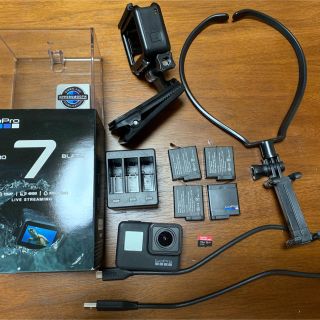 ゴープロ(GoPro)の付属パーツ多数あり GoPro HERO7 BLACK (コンパクトデジタルカメラ)