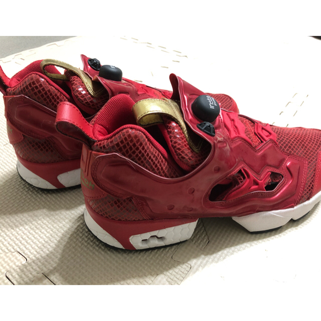 Reebok(リーボック)の再専用箱無し配送！【中古品】Reebok ポンプフューリー 28.5cm メンズの靴/シューズ(スニーカー)の商品写真