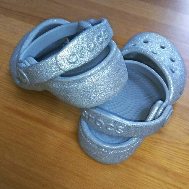 crocs(クロックス)のクロックス レディースの靴/シューズ(サンダル)の商品写真