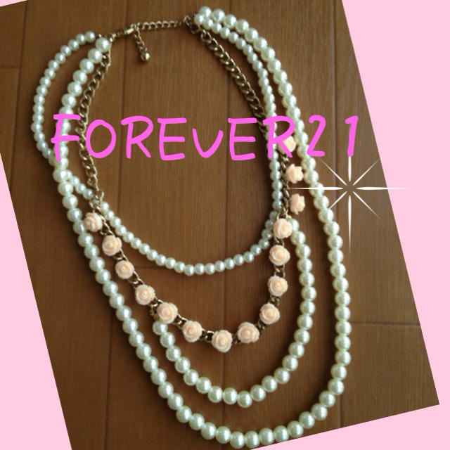 FOREVER21♡パール3連ネックレス レディースのアクセサリー(ネックレス)の商品写真