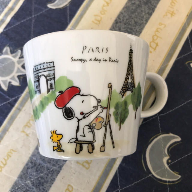 SNOOPY(スヌーピー)のスヌーピー   世界旅行シリーズ パリ マグカップ インテリア/住まい/日用品のキッチン/食器(グラス/カップ)の商品写真