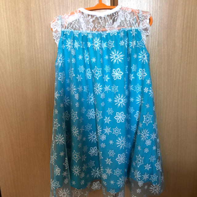 Disney(ディズニー)のエルサドレス キッズ/ベビー/マタニティのキッズ服女の子用(90cm~)(ドレス/フォーマル)の商品写真