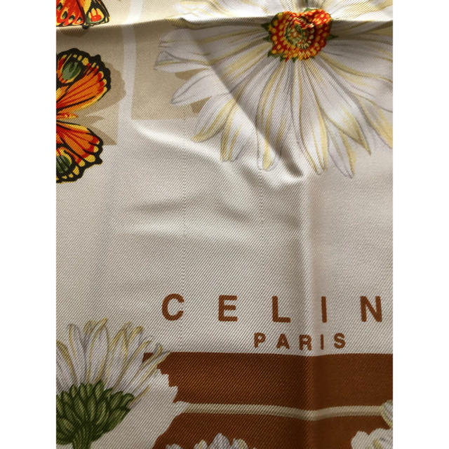 celine(セリーヌ)のセリーヌ大判蝶とお花柄のスカーフ レディースのファッション小物(バンダナ/スカーフ)の商品写真