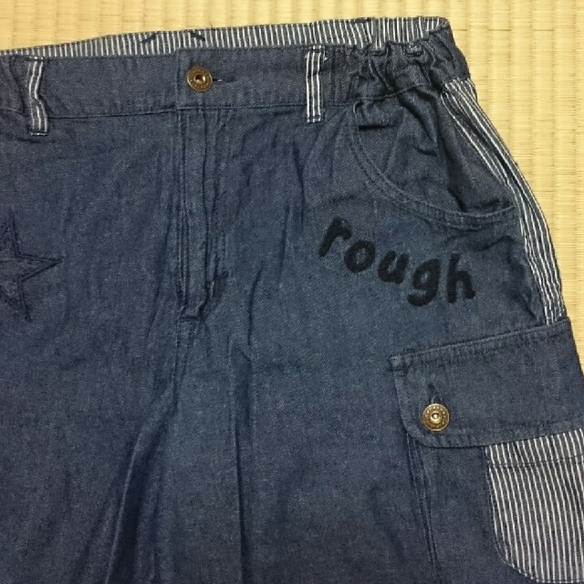 rough(ラフ)のrough ロゴデニムショートパンツ 星 ヒッコリー スター  レディースのパンツ(ショートパンツ)の商品写真