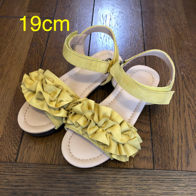 GU(ジーユー)の交渉中＊gu＊サンダル＊19cm キッズ/ベビー/マタニティのキッズ靴/シューズ(15cm~)(サンダル)の商品写真